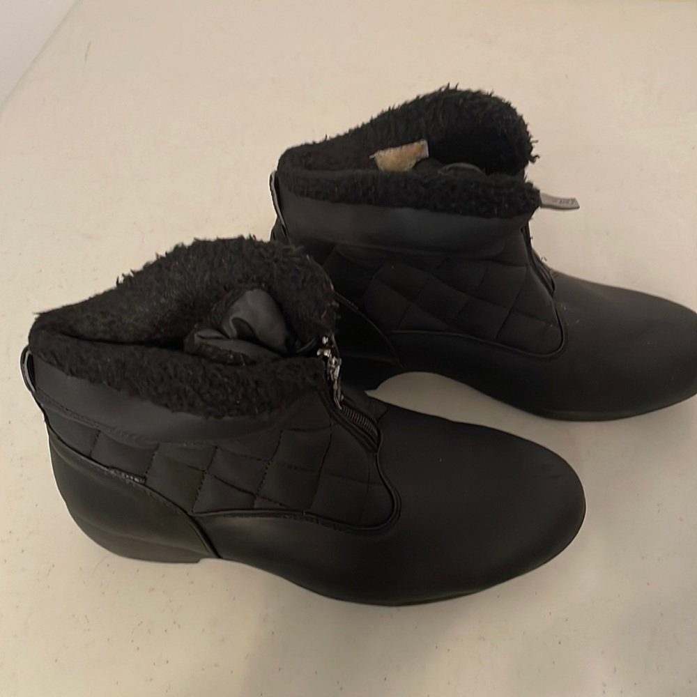 COPY - Sporto Water Resistant Boots Size 9